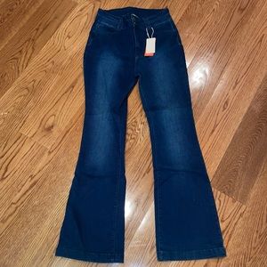 Flamingo NWT flare jeans Size large Dark wash denim